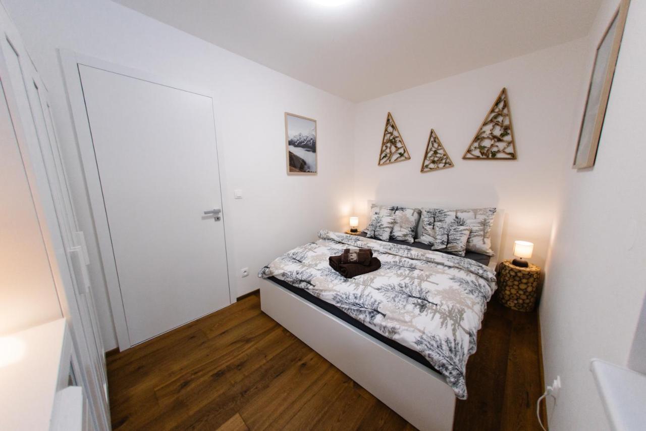 90 m2 horský apartmán v centru Harrachova Esterno foto